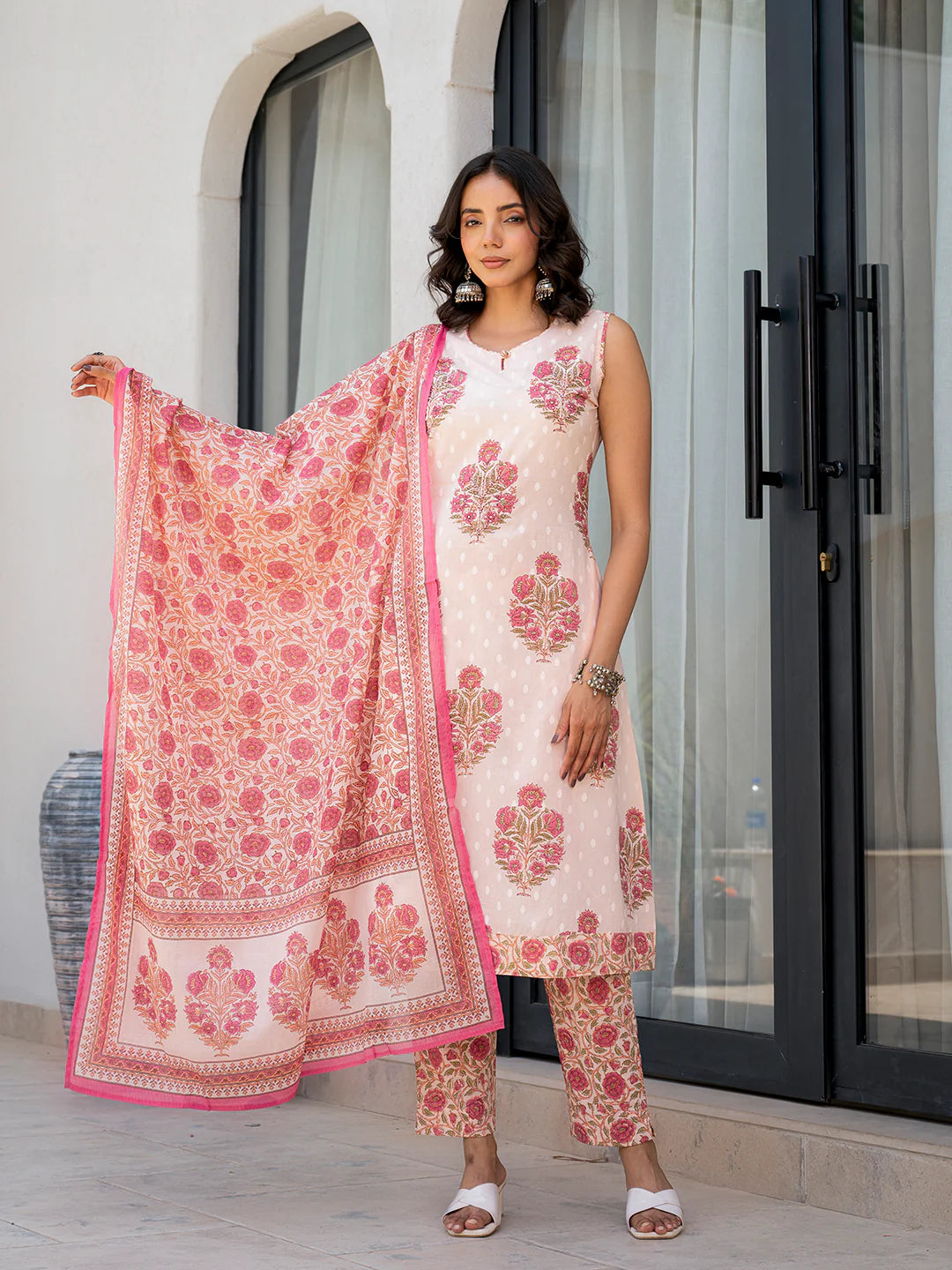 Pink Floral Printed Cotton Straight Fit Kurta Pant Set